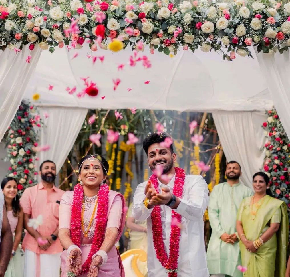 Romantic Rose & Pastel Floral Mandap Decor